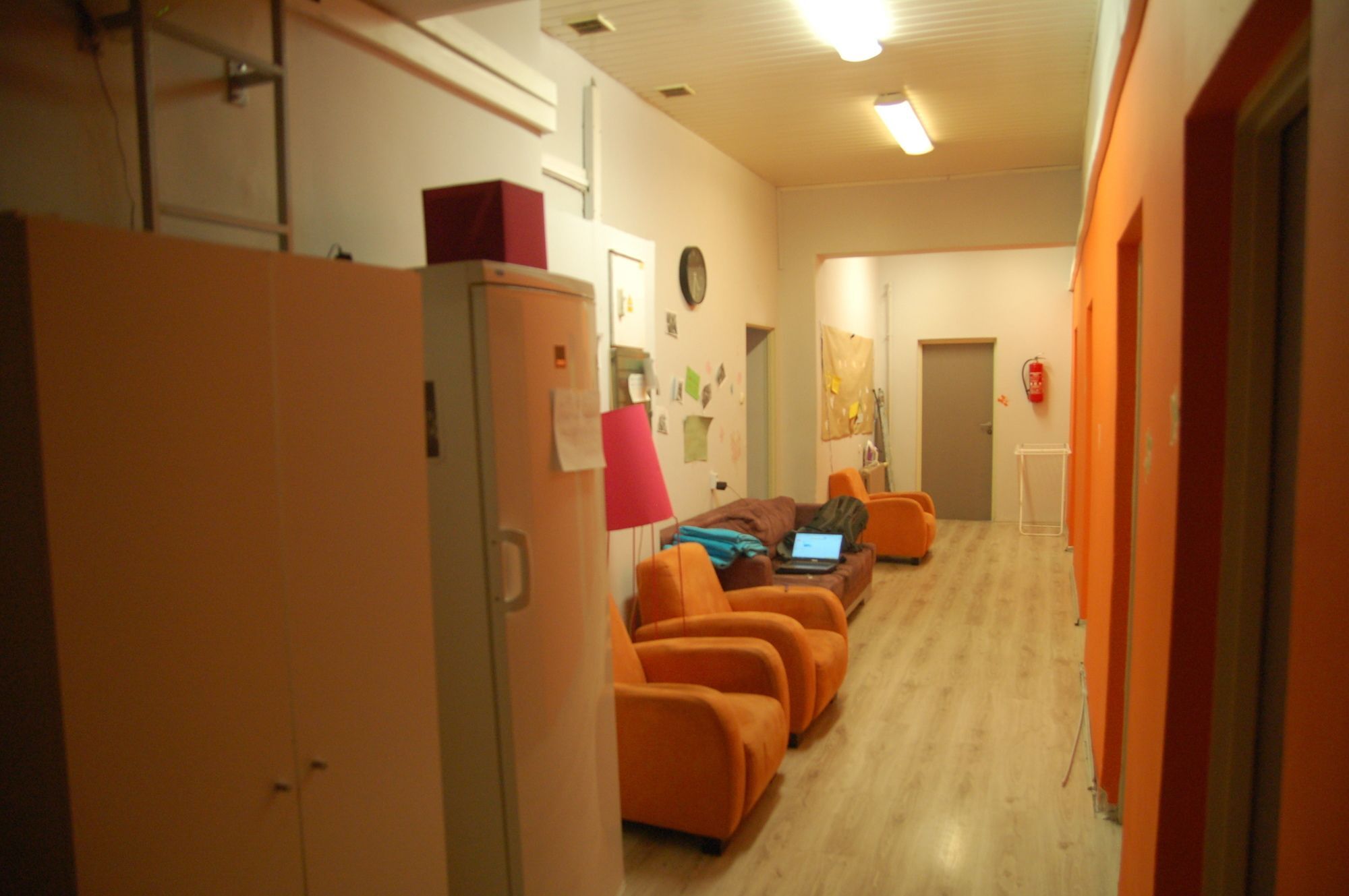 Hostel Family Erasmus Center Warschau Exterior foto
